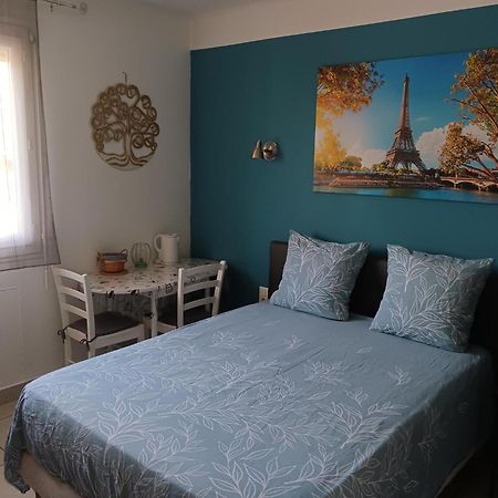 Апартаменты Chambre Privee Climatisee Chez Particulier, Wifi Перпиньан Экстерьер фото